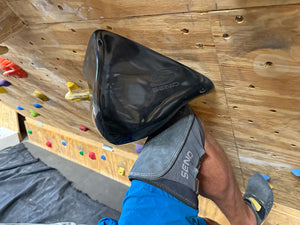 Kneebar Hold